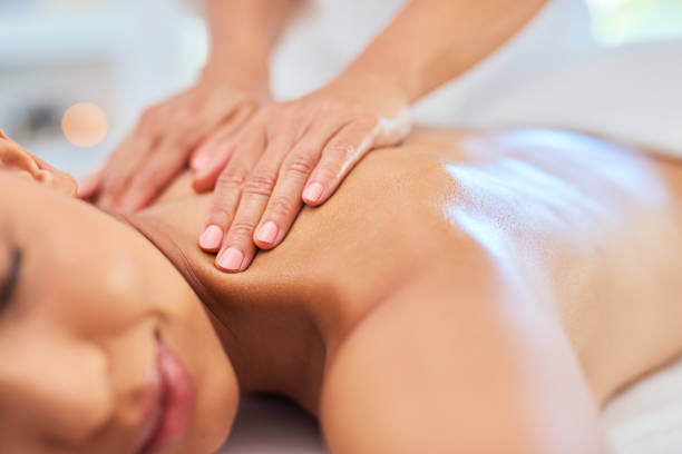 What is the Key to Deepening Bonds and Soothing Souls? Unlock Bliss with our Captivating Couples Massage Deals in Denver!